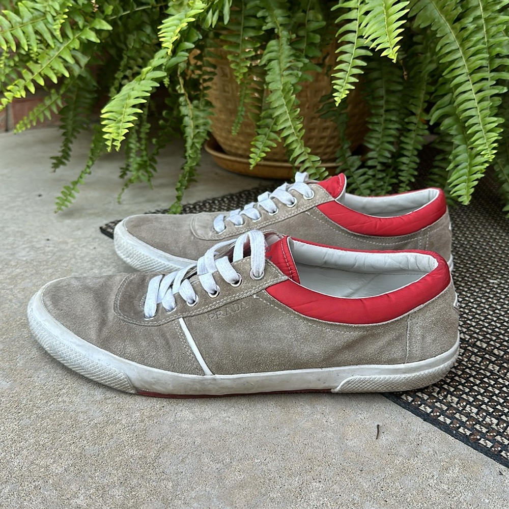 PRADA Sneaker